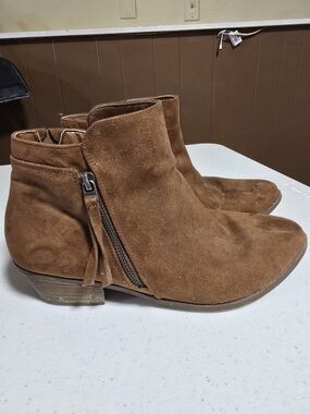 Women's Shoes Torrid Booties Camel Brown Suede Ankle Boots Size 11WW